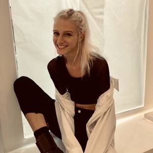 Meet your Posher, Abby